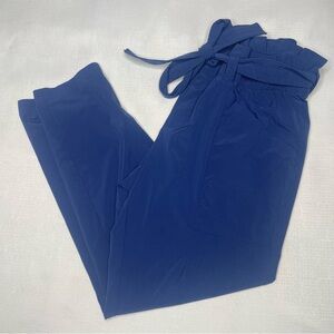 Women’s Athleta navy blue belted high rise pants 8‎
